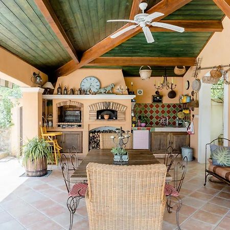 Agreable Chambre D'Hotes Avec Piscine Bed & Breakfast Льо Бусе Екстериор снимка