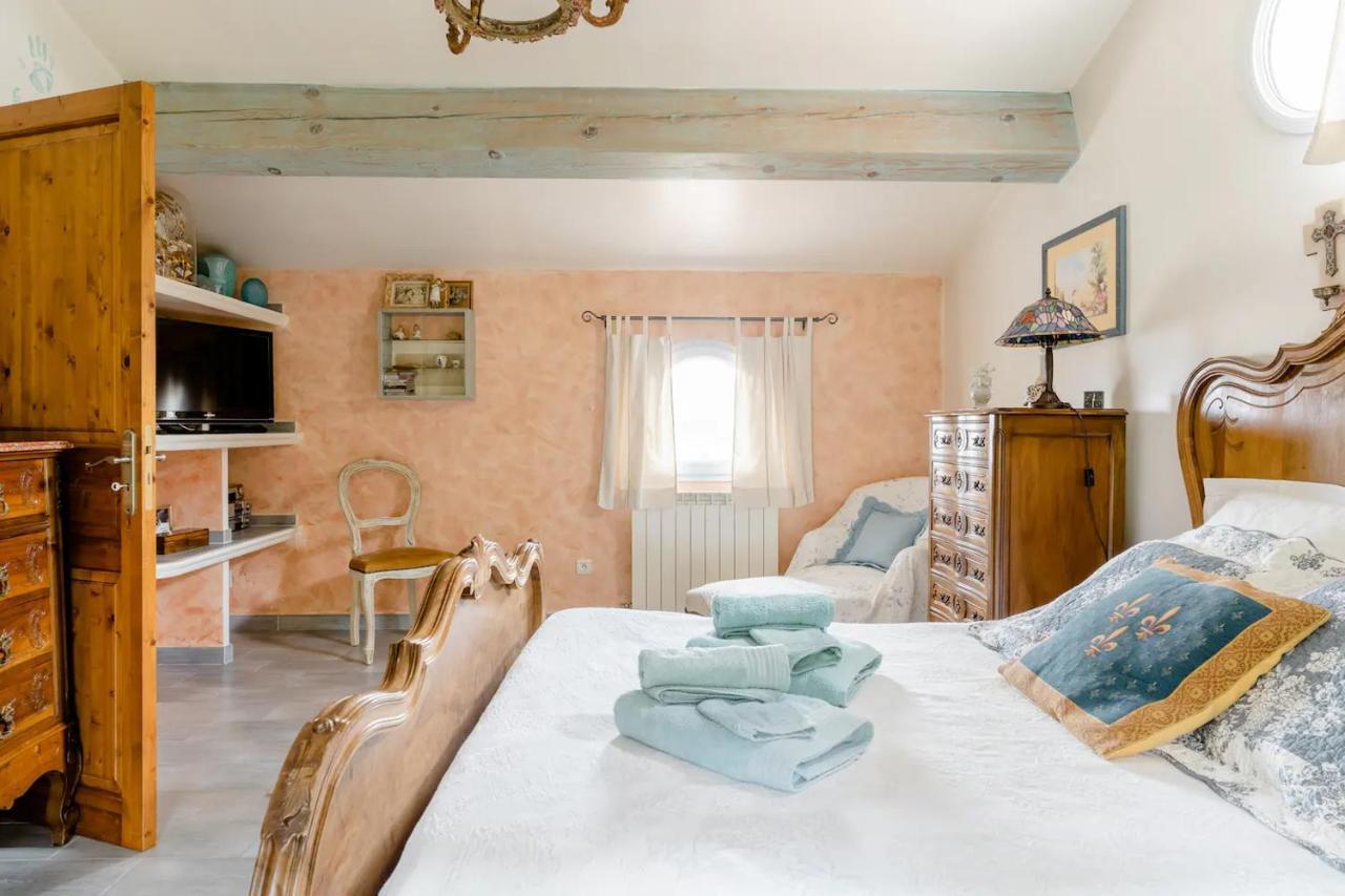 Agreable Chambre D'Hotes Avec Piscine Bed & Breakfast Льо Бусе Екстериор снимка